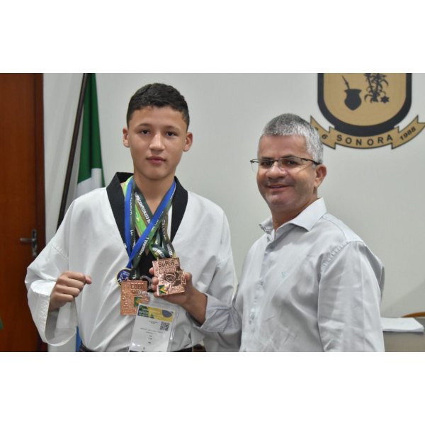 Prefeito Enelto Recebe Atletas Medalhistas No Supercampeonato