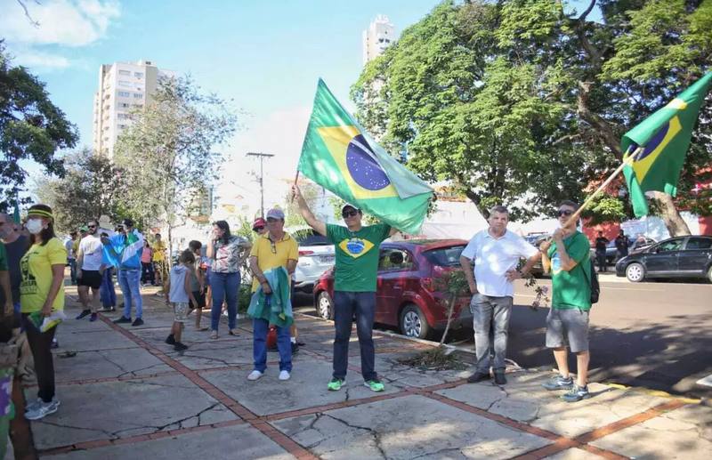 Manifestantes protestaram de verde e amarelo ©Paulo Francis