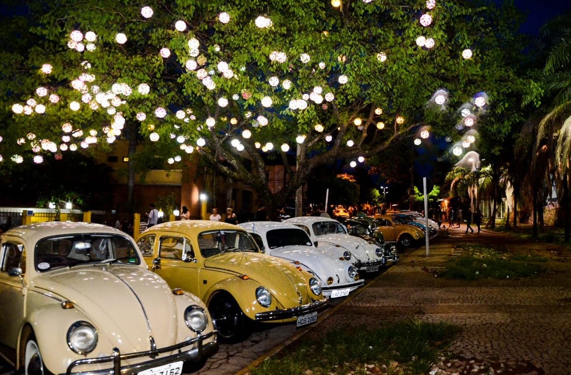 Fusca completa 60 anos com encontro de colecionadores na Morada dos Baís -  Diversão - Campo Grande News